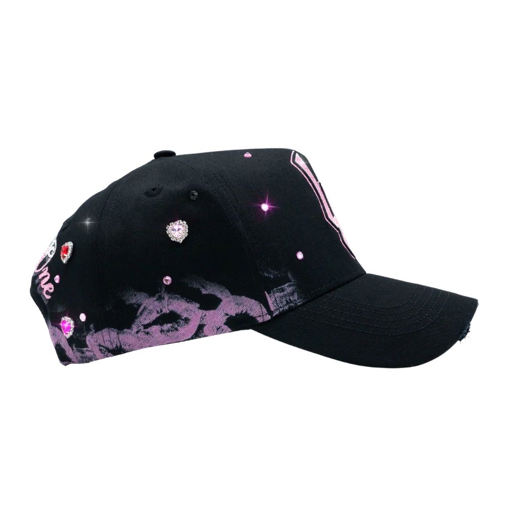 31HATS "XOXO"