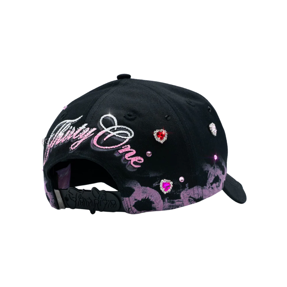 31HATS "XOXO"