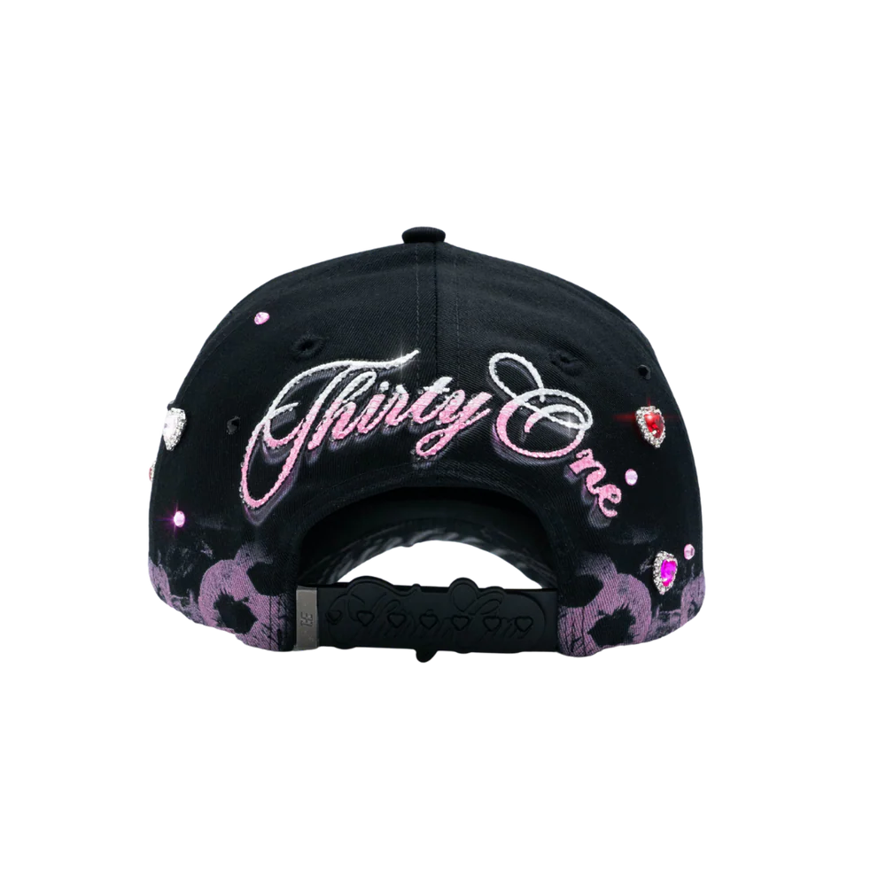 31HATS "XOXO"