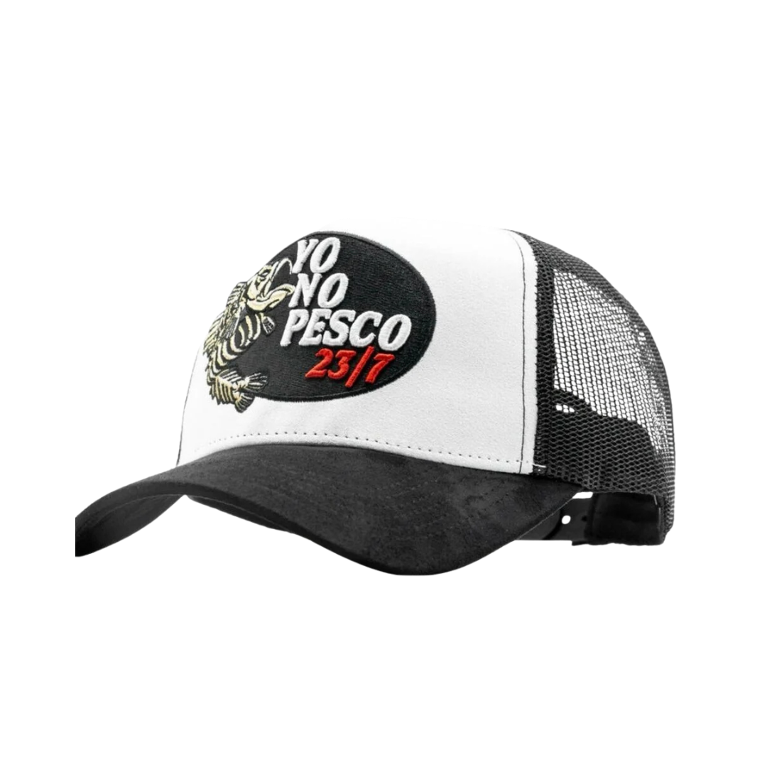 Dandy Hats x Oscar Ortiz "Yo No Pesco 23/7 Black White"  Autografiada x Oscar Ortiz